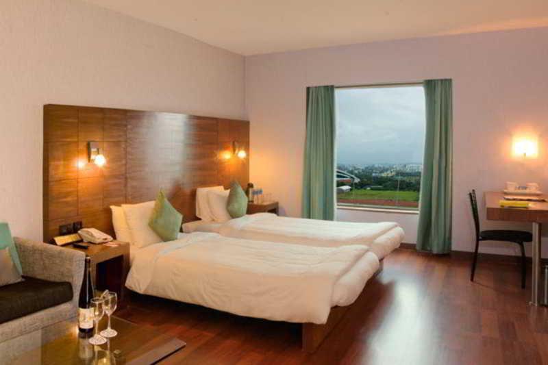 Vits Hotel Pune Room photo